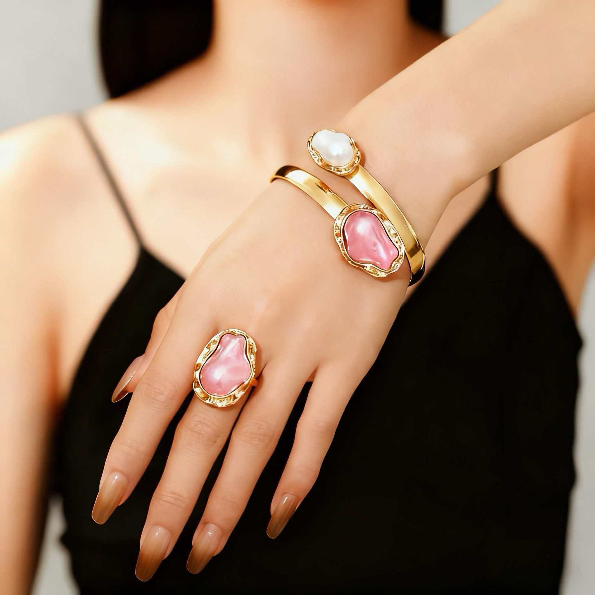 59 粉色珍珠戒指+手镯套装