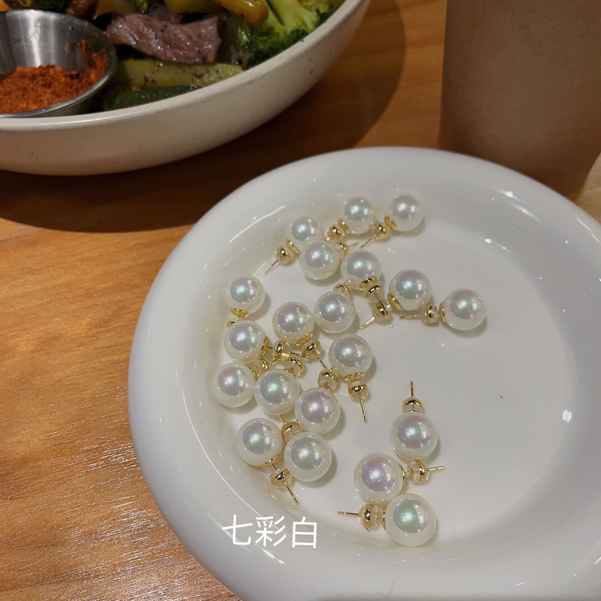 Yuanyou fever Shijia strong light single round perfect simple pearl earring earrings women