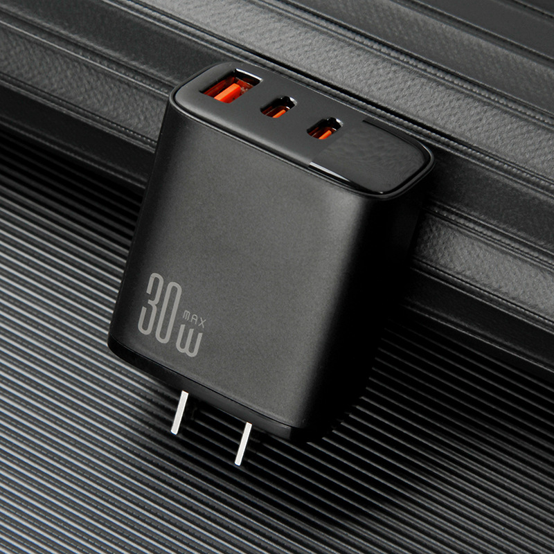 2A1C multi-port charger 3-port multi-protocol PD30W phone tablet fast charging USB charging head OEM customization
