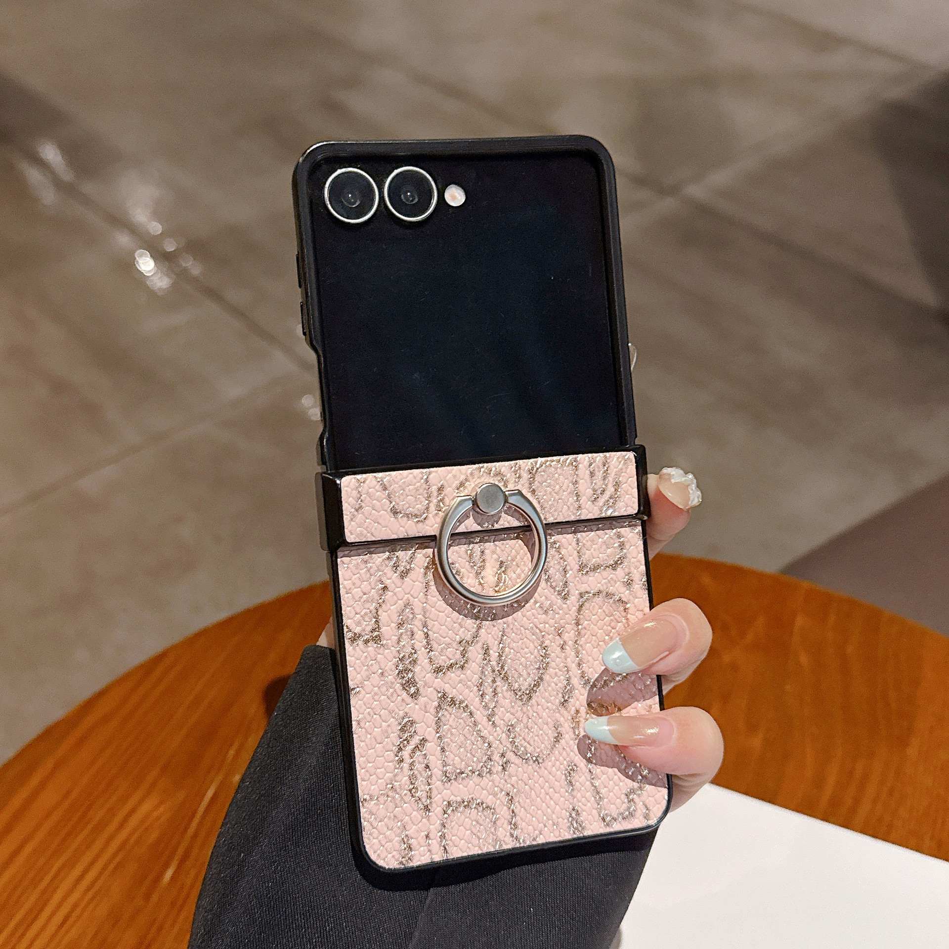 Leather snake print finger ring holder for Galaxy Z Flip8/7/6 phone case Samsung 5th generation folding protective case