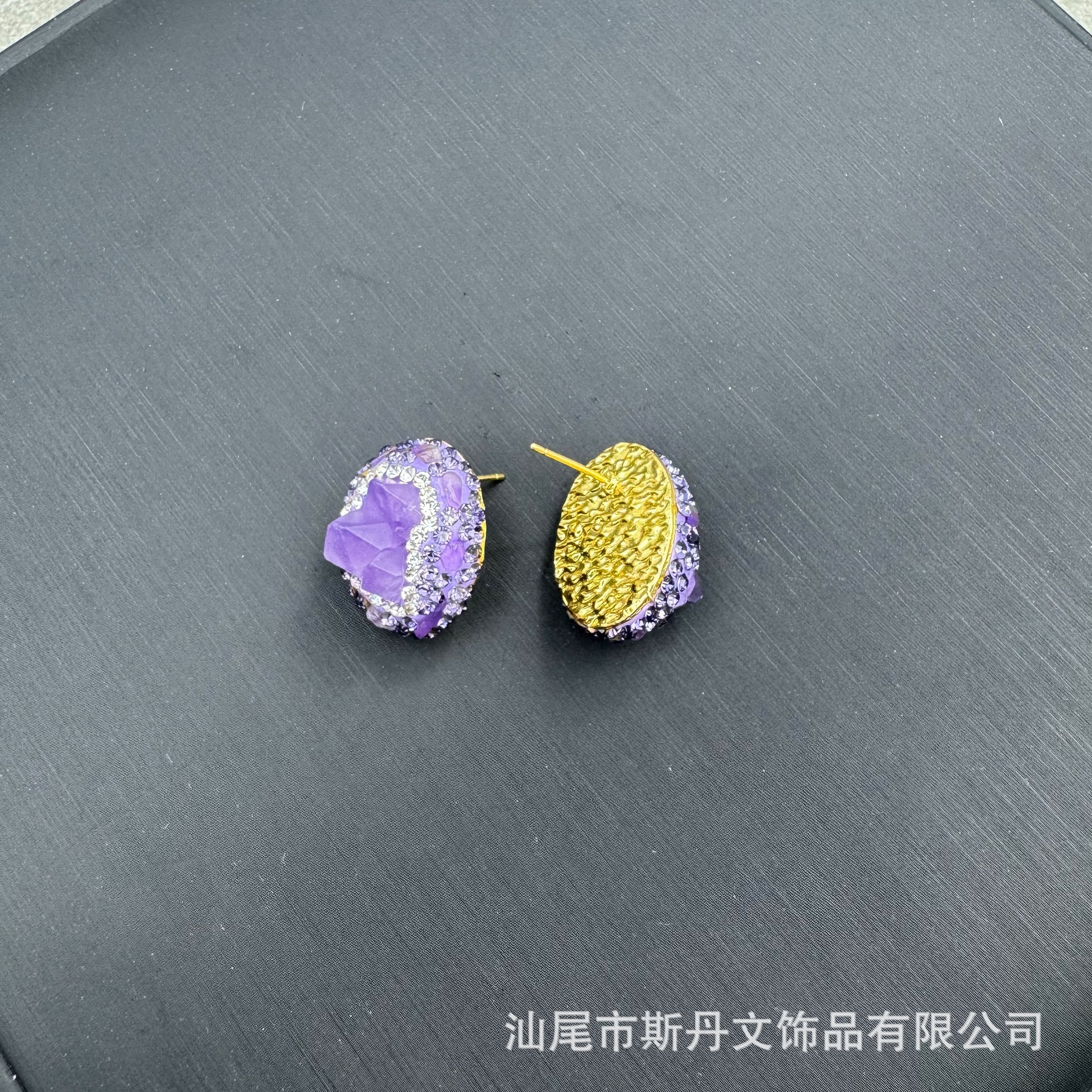耳钉