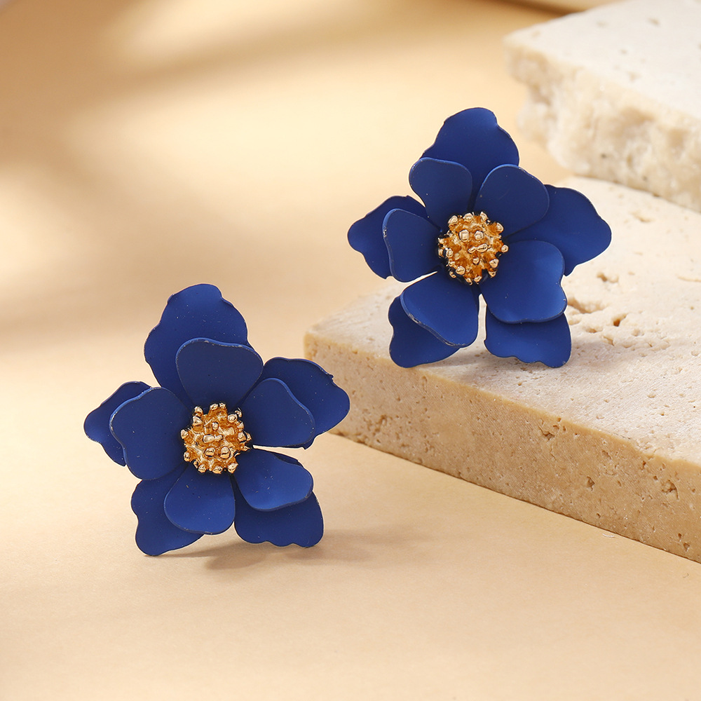 High-quality multi-layer petal flower earrings for women Japanese and Korean sweet and fresh earrings accessories