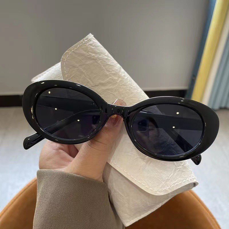 Oval small frame sunglasses for women, UV protection