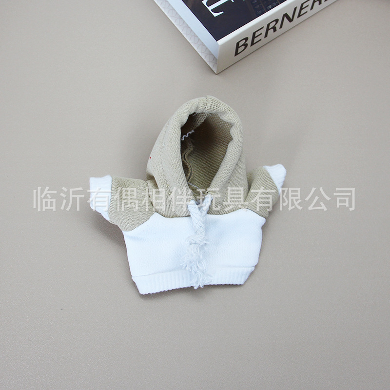 卡其拼白色