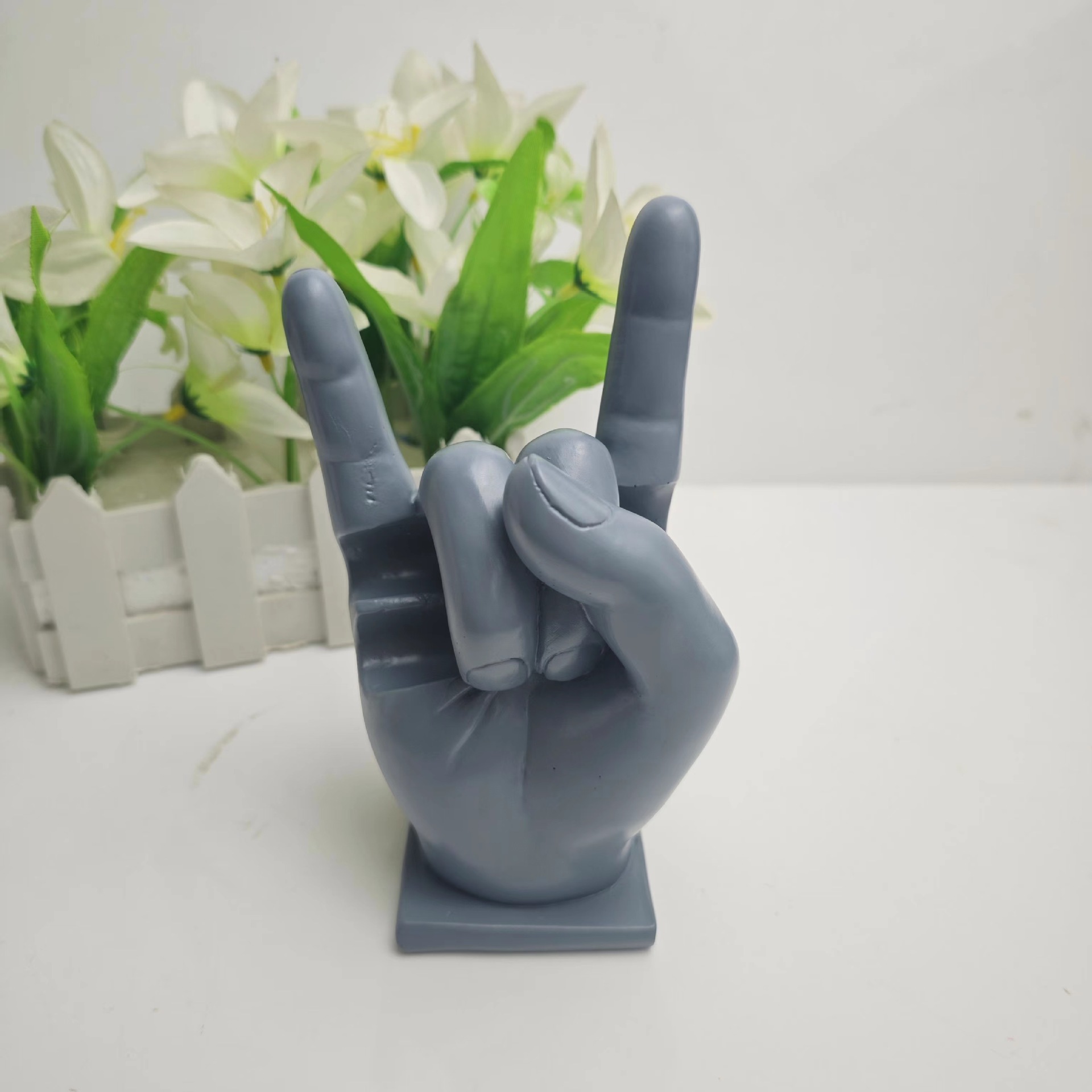 2025 New Drummer Hanging Middle Finger Resin Ornament Stand