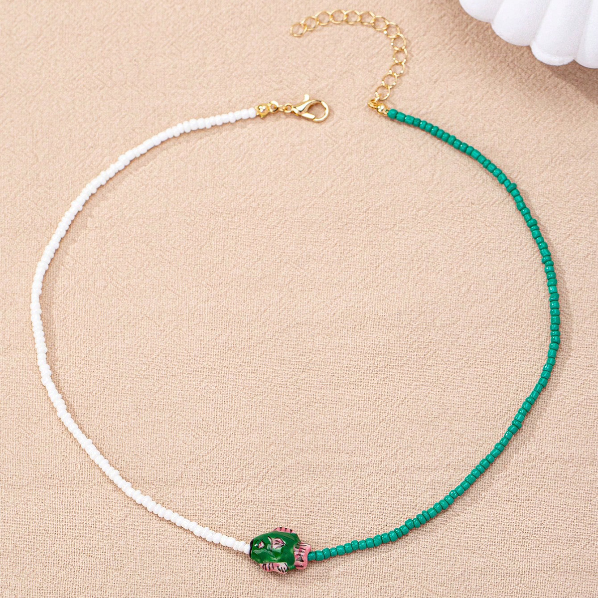 Qingdao Daiwei Accessories 1 Piece Bohemian Glass Bead Decorated Fish Necklace Women's