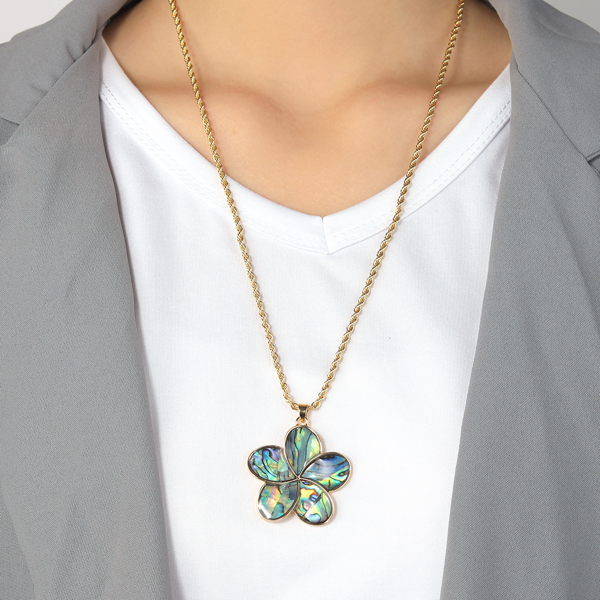 Women's Natural Abalone Shell Applique Jewelry Set Five-Petal Flower Long Sweater Chain Twisted Chain Necklace
