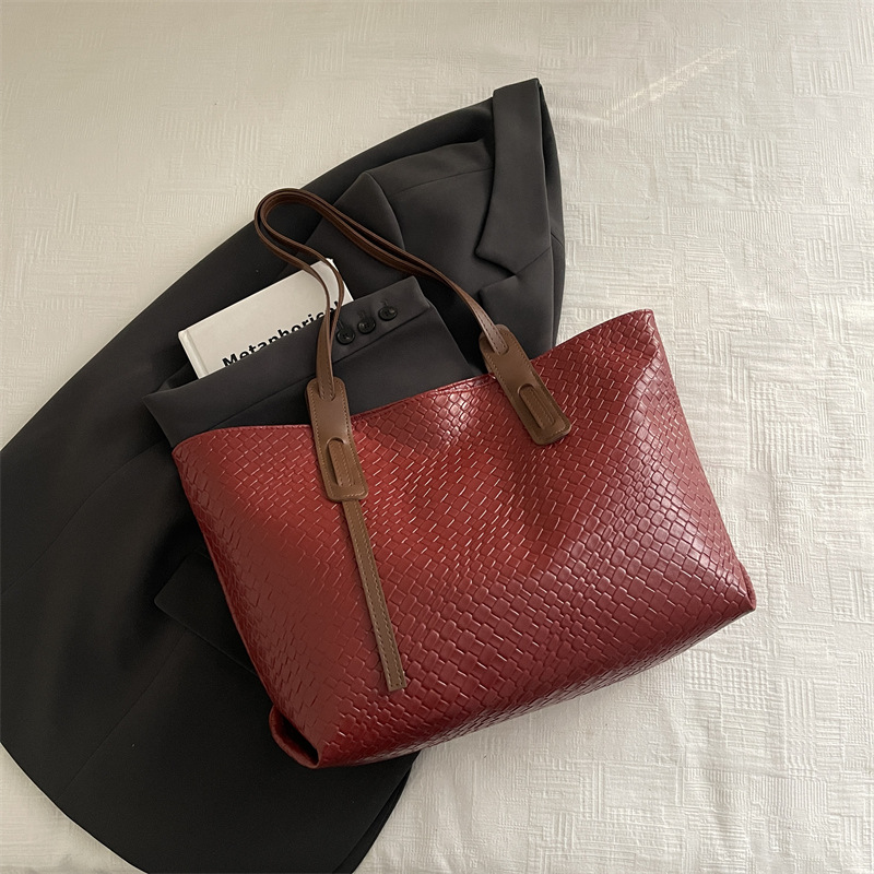Large capacity underarm bag women 2026 new tote bag woven simple single shoulder bag