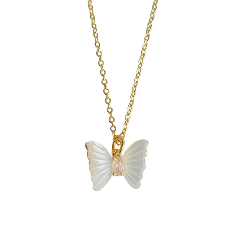Vintage Light Retro Real Shell Necklace Electroplated 18K Real Gold Butterfly Collarbone Chain Necklace