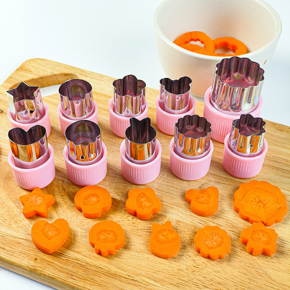 12-Piece PP Handguard Stainless Steel Cookie Cutter Bento Decoration Vegetable Flower Cutter Kitchen Flower Shaping Tool