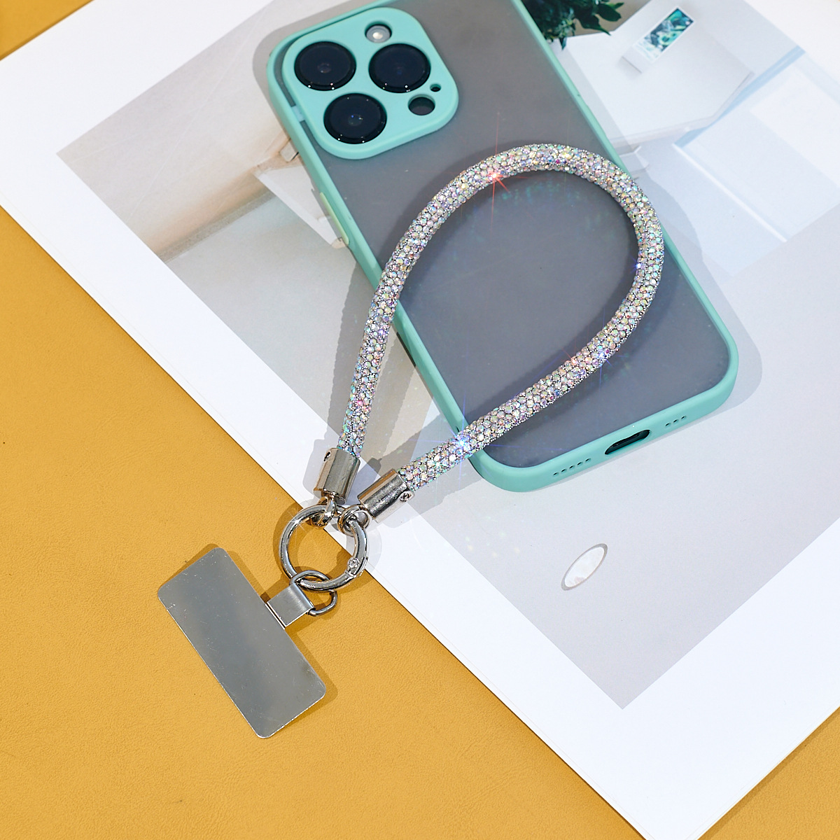 Mobile phone lanyard rhinestone short hanging chain hand wrist phone hanging ornament phone chain