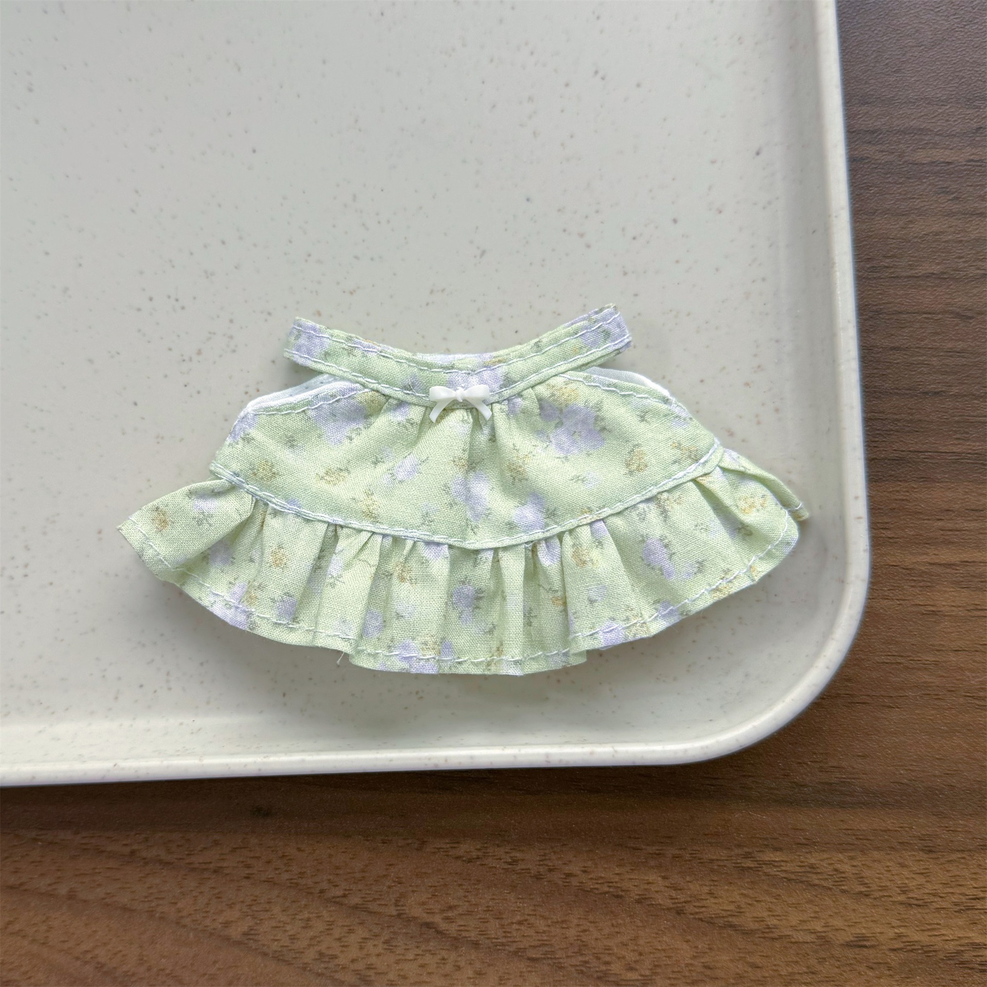 13cm Hello Kitty skirt labubu crying baby pleated ruffled dress 10cm doll clothes accessories