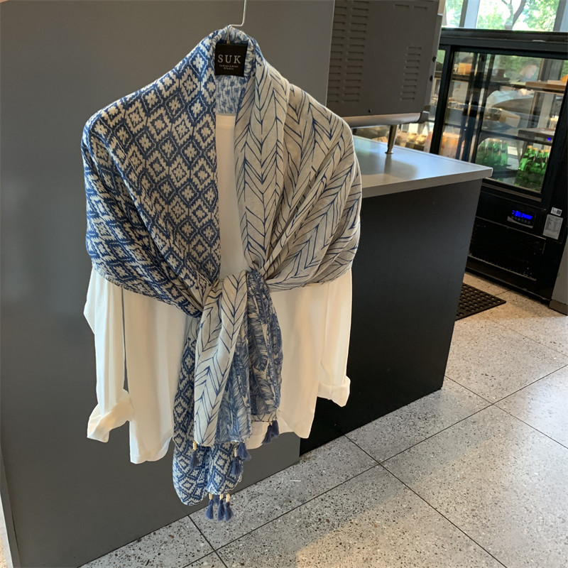 Scarf for women, summer thin gauze scarf, cotton-linen scarf, blue feather tassel beach towel sunscreen shawl