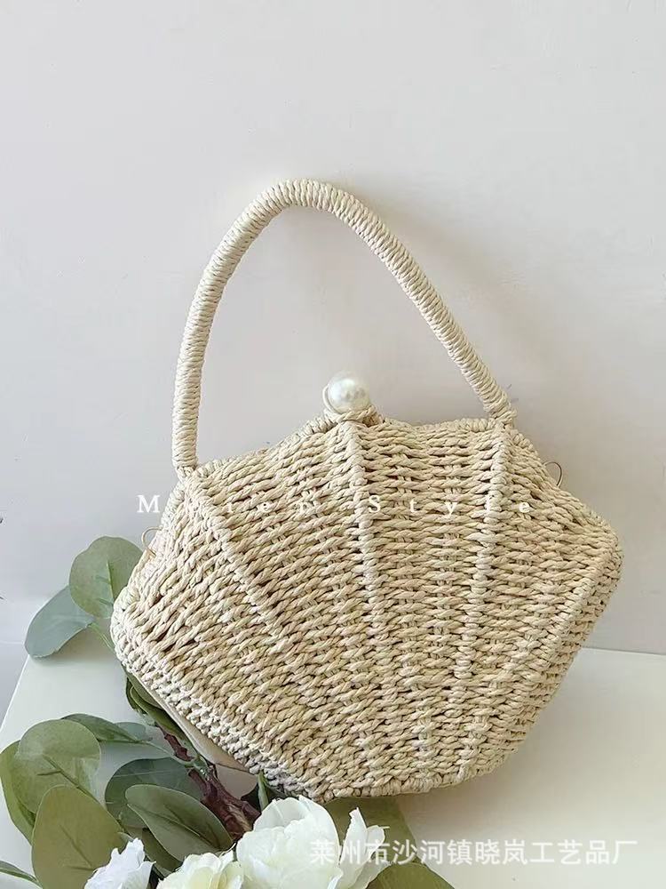 Hand-woven shell women's shoulder bag crossbody bag small fresh pearl bag straw woven bag