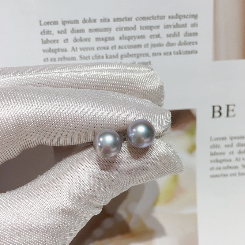 Natural freshwater pearl stud earrings women S925 sterling silver high brightness small bulb plump flawless pearl ear accessories