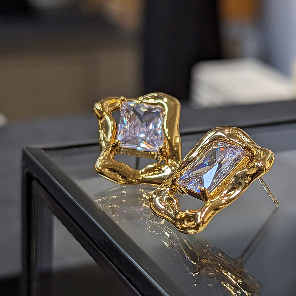 High-Sensitivity Colored Glass Geometric Rectangular Hollow Earrings