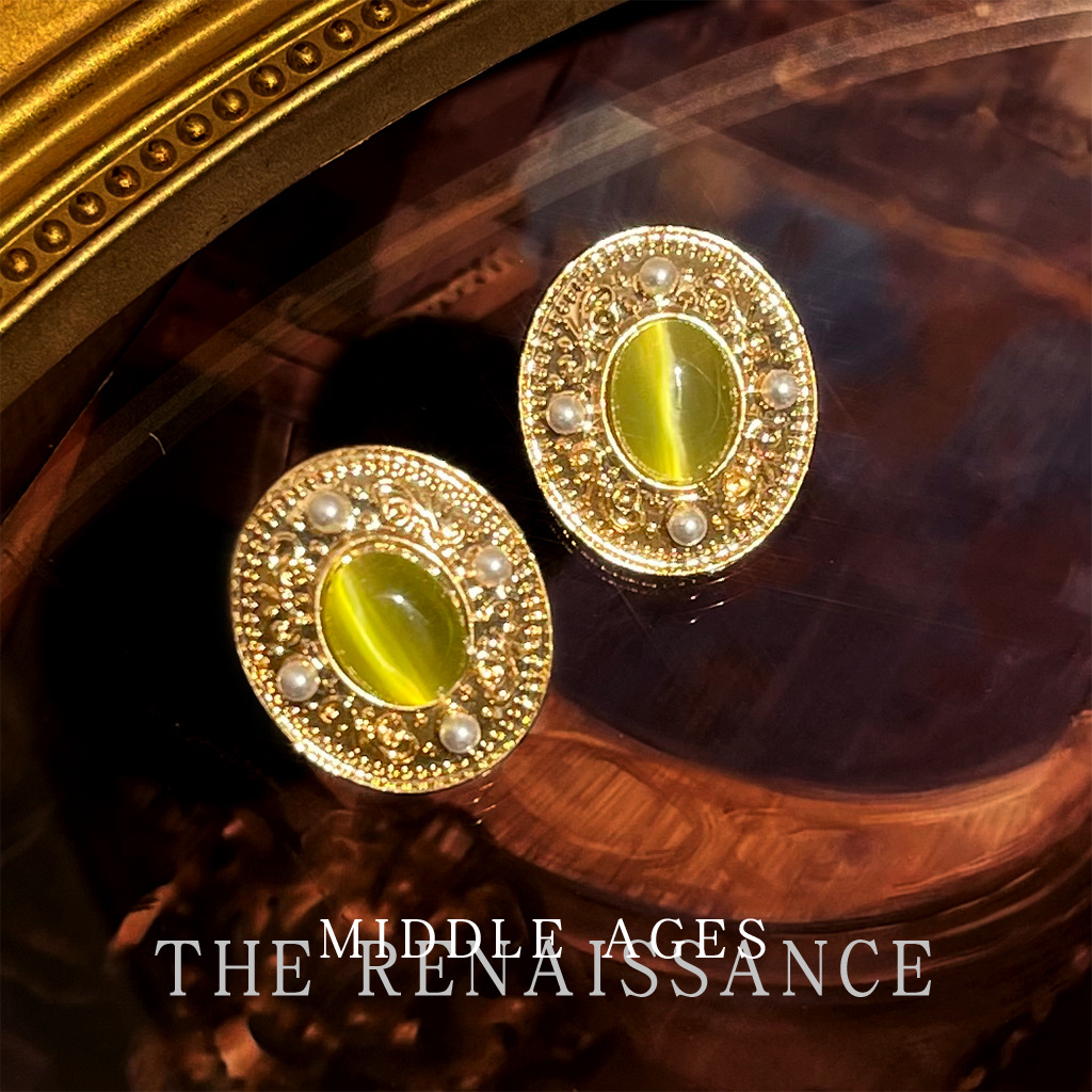 Vintage Retro Heavy Craft Colored Gem Zircon Earrings Exaggerated Western Style Ear Studs Court Style Ear Accessories