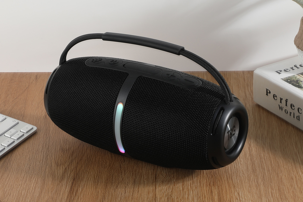 Portable Bluetooth Wireless Speaker Multifunctional Outdoor Player TG686 Subwoofer Speaker