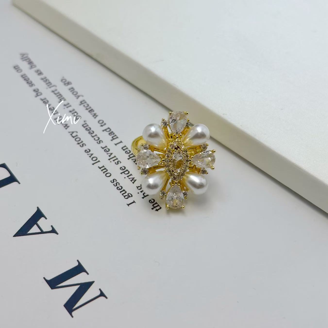 Floral Motif Ring 2026 New Pearl Zirconia Index Finger Ring Women's Unique Stunning Ring