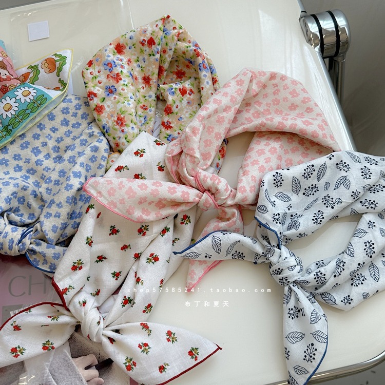 Self-retained soft square scarf with floral and polka dot cotton-linen decorative headscarf, fresh waist scarf