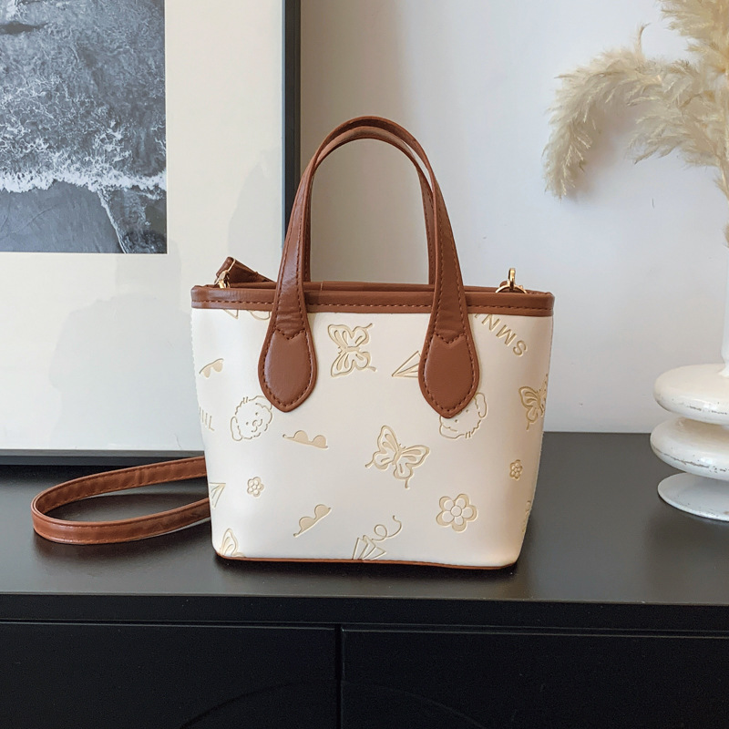 Large Capacity Women 2025 New Spring Texture Handbags Shoulder Bags Butterfly Embossed Commute Bucket Bags