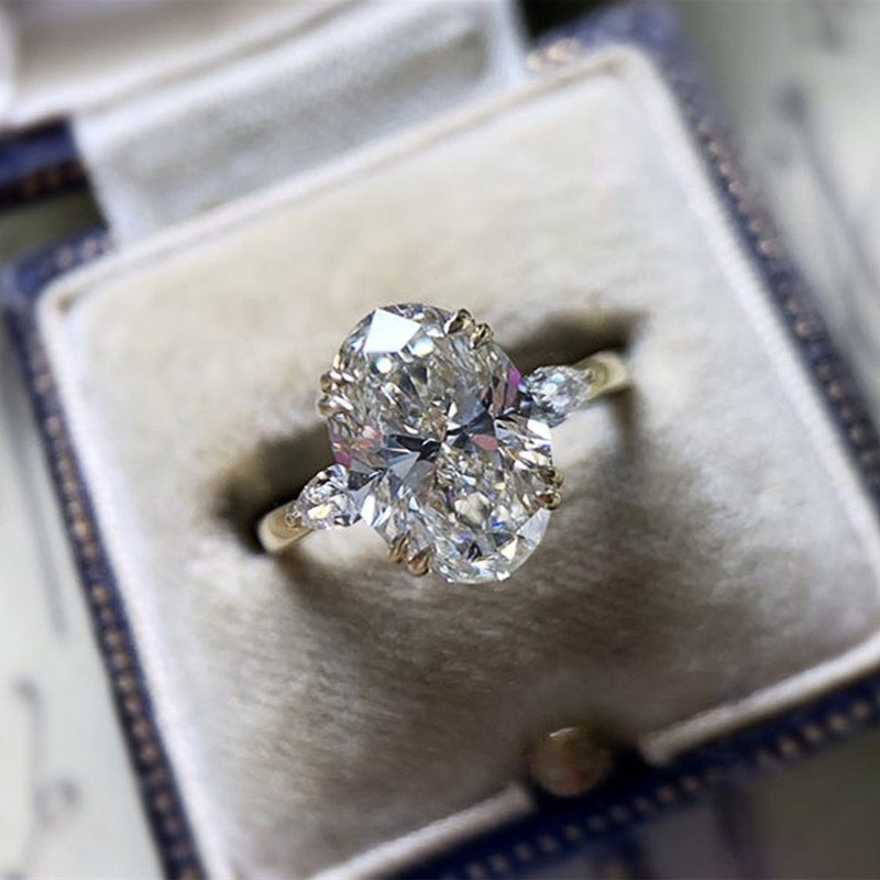 Cao Shi Exclusive Jewelry 10*14mm Oval Zircon Ring Pigeon Egg Engagement Ring