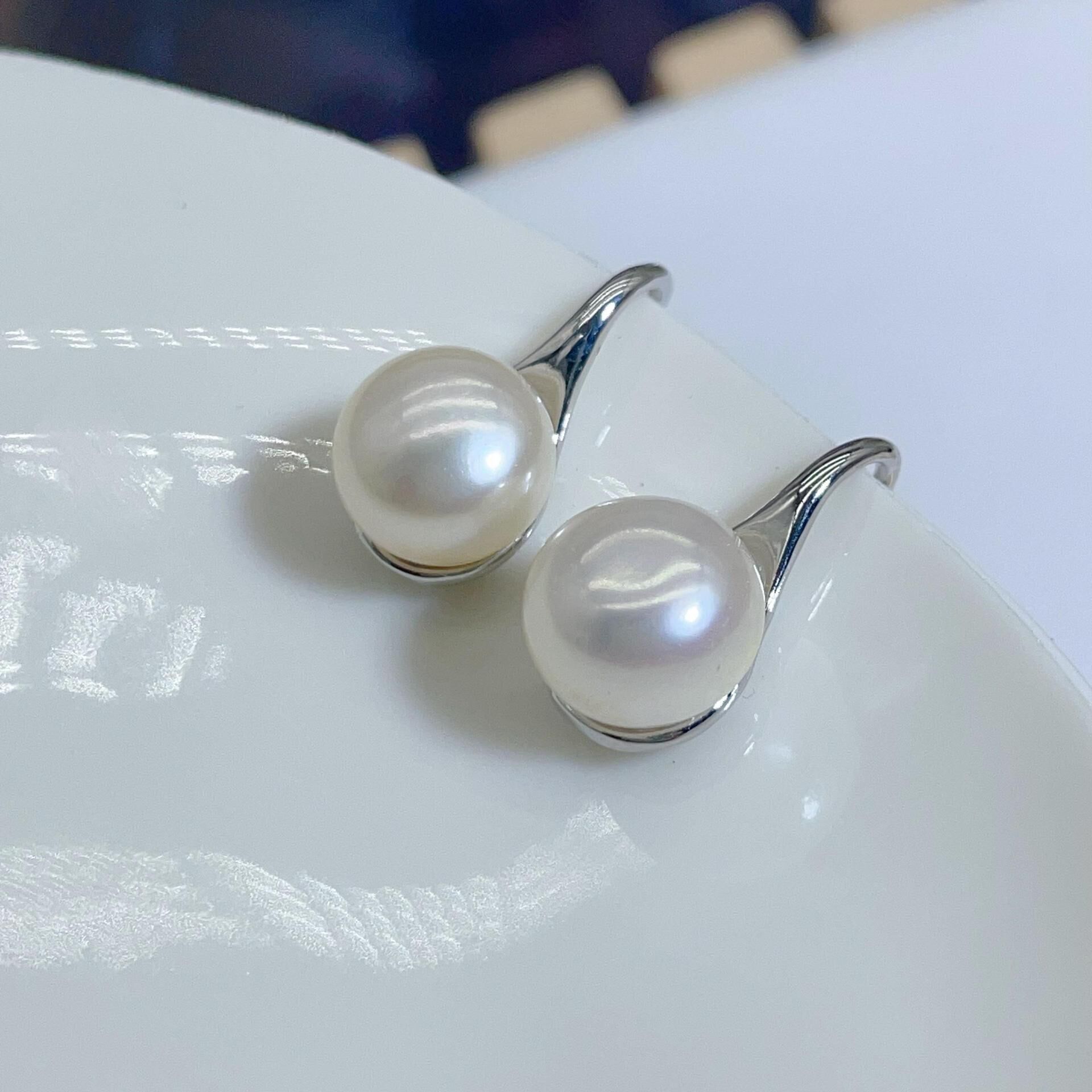 Freshwater Pearl Ear Hooks Bread Pearl High Heel Earrings Note Earrings Earrings