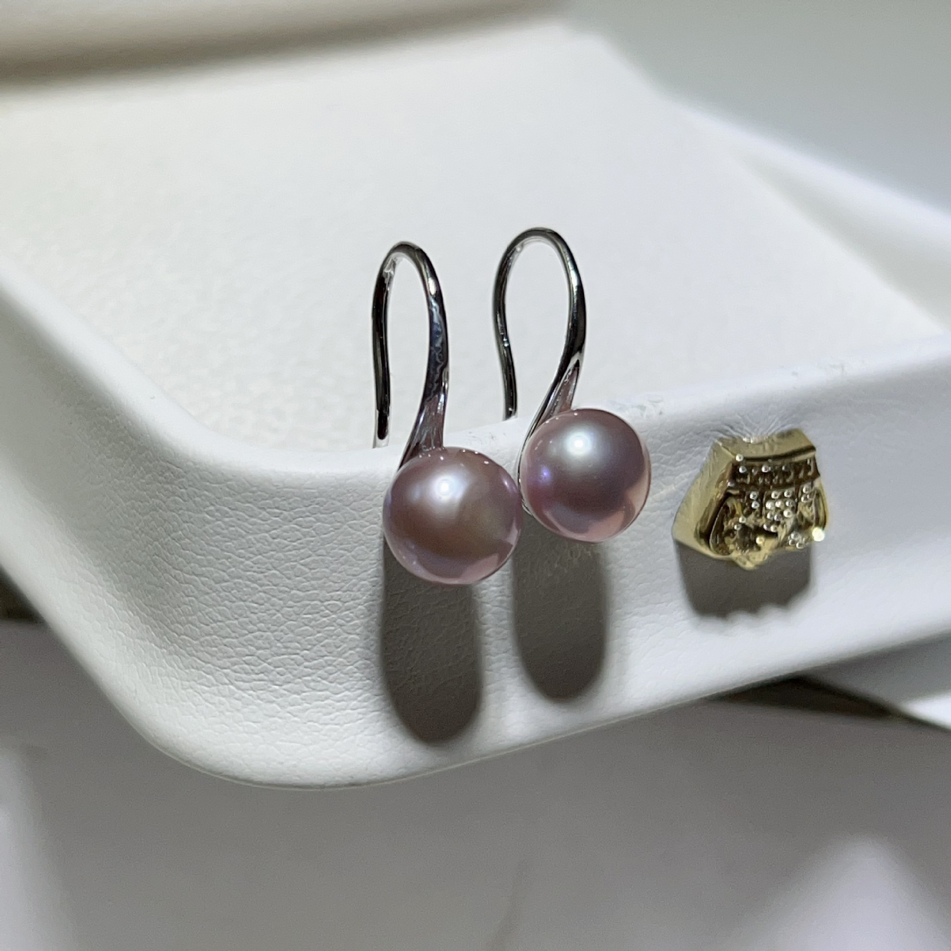 Freshwater Pearl Ear Hooks Bread Pearl High Heel Earrings Note Earrings Earrings