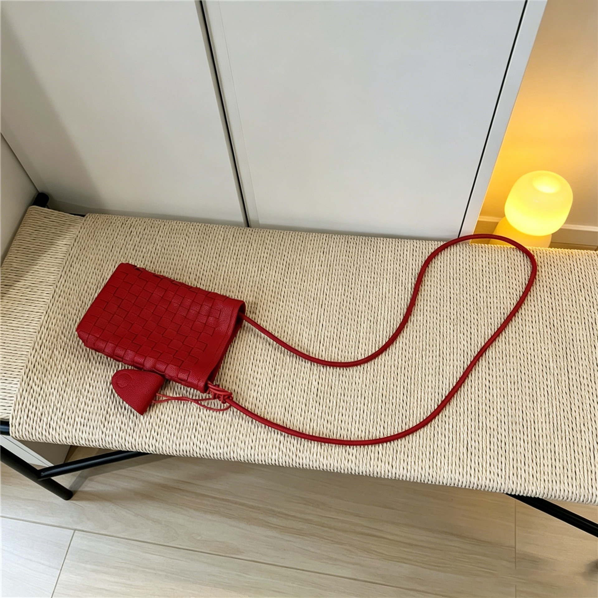 Hand-Woven Phone Pouch Small Fresh Summer Small Bag 2026 New Women Mini Walking Crossbody Bag