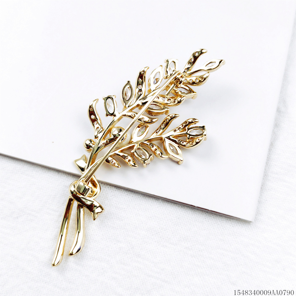2021 New Sense Wheat Ear Leaf Pearl Brooch Women Suit Accessories Corsage Decoration