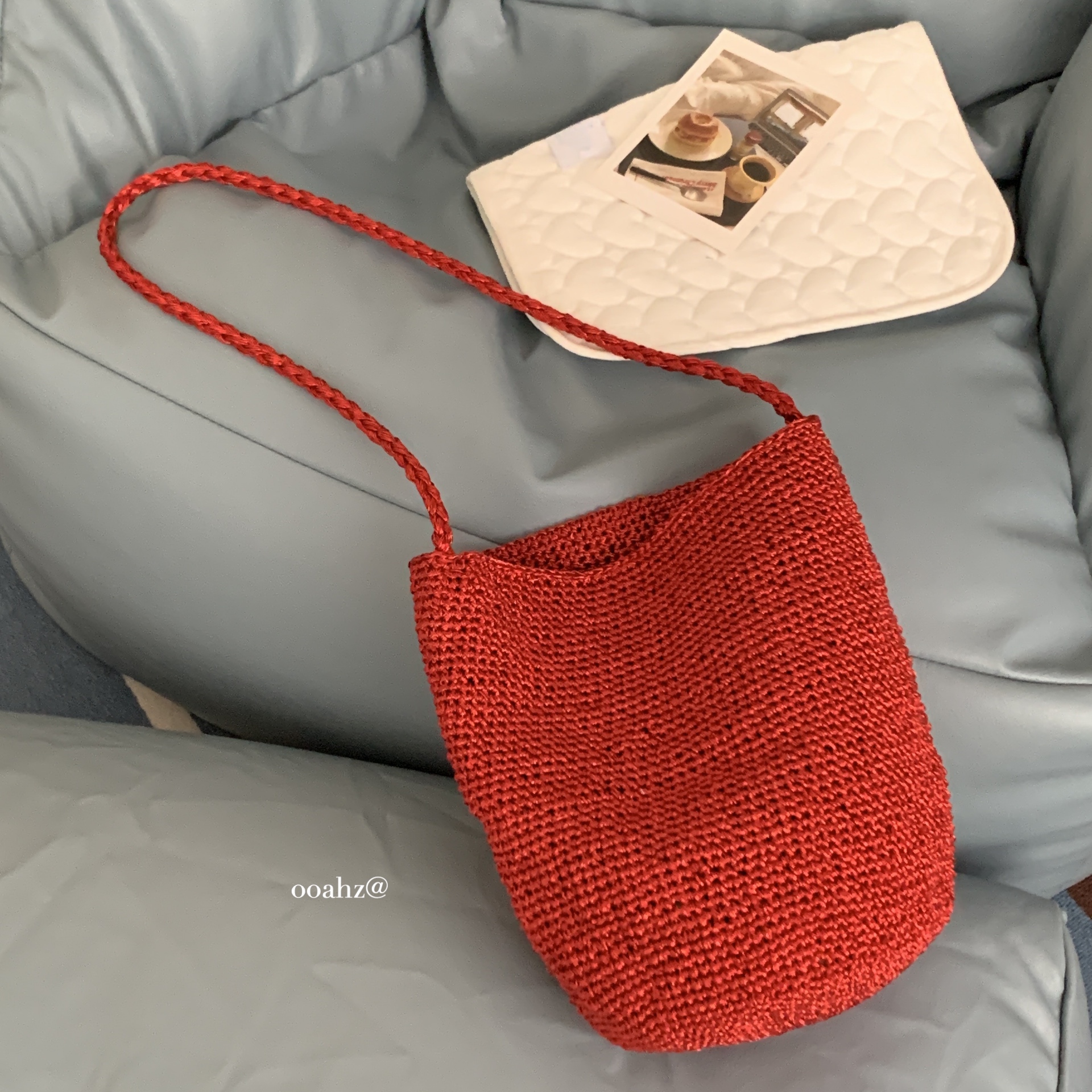 Sparkling Blue Niche Hand-Woven Single Shoulder Bag Casual Bucket Bag Handheld Bag Underarm Bag