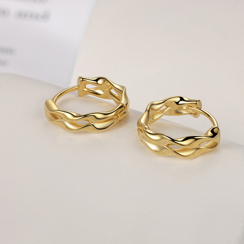 Hollow Mobius silver earrings, simple new twisted gold earrings