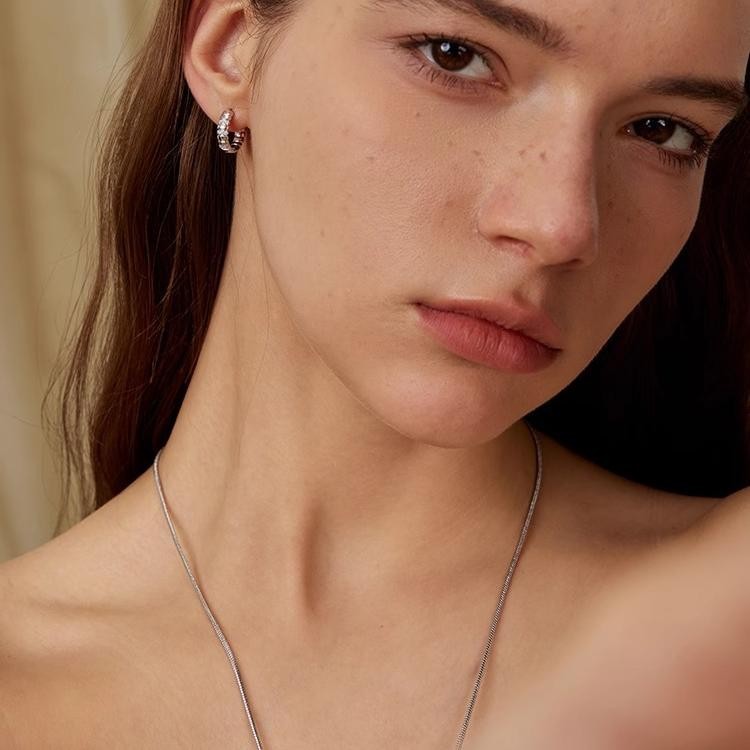 Exclusive Free Matching Snake Bone Small Ear Clip Women Plain Circle Earrings