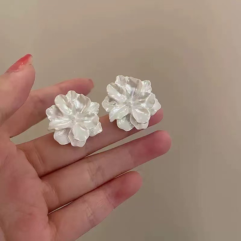 白色栀子花银针