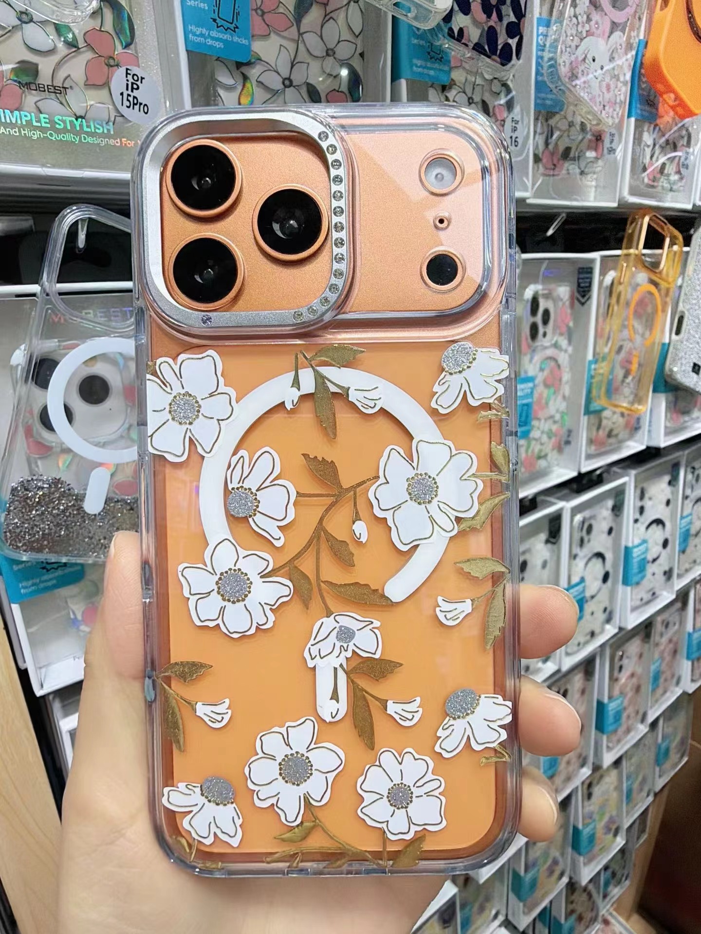 Suitable for Apple 17promax gold line flower phone case Apple 16 rhinestone sea transparent magnetic hard case