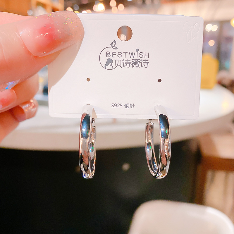 Plain hoop earrings women's small ear hoops