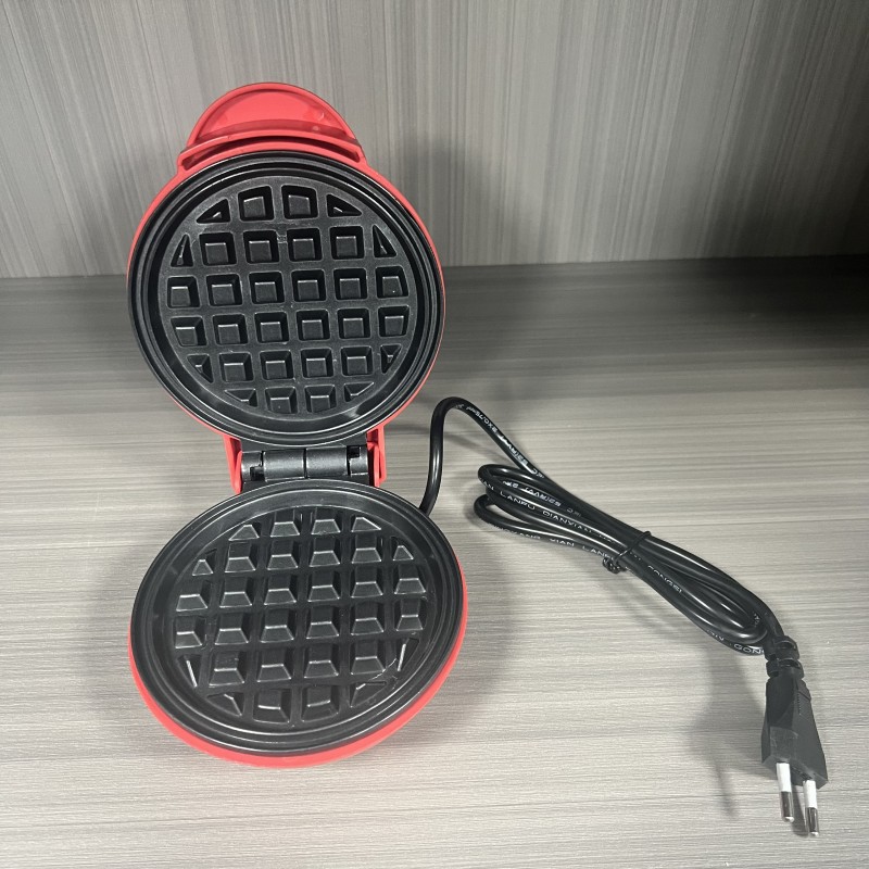 Portable Home Waffle Maker Mini Breakfast Machine Mini Waffle Maker Heart Shape Round Sandwich Breakfast Machine