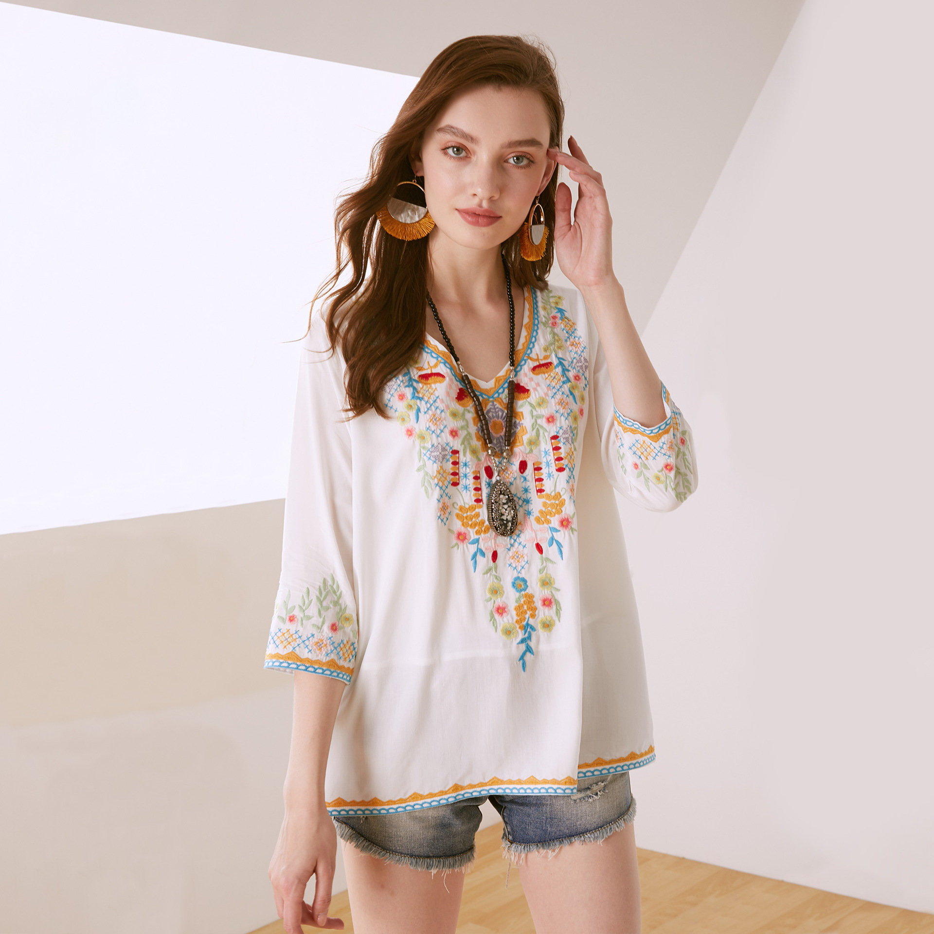 Spring/Summer 2026 Women's New Embroidered Loose-Fit Shirt for Overseas