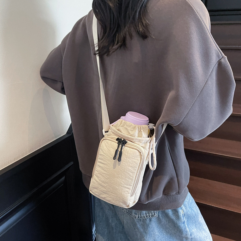 Lightweight Phone Bag for Men and Students Water Bottle Bag Umbrella Bag Multi-Layer Single Shoulder Crossbody Bag Outdoor Sports Water Cup Bag