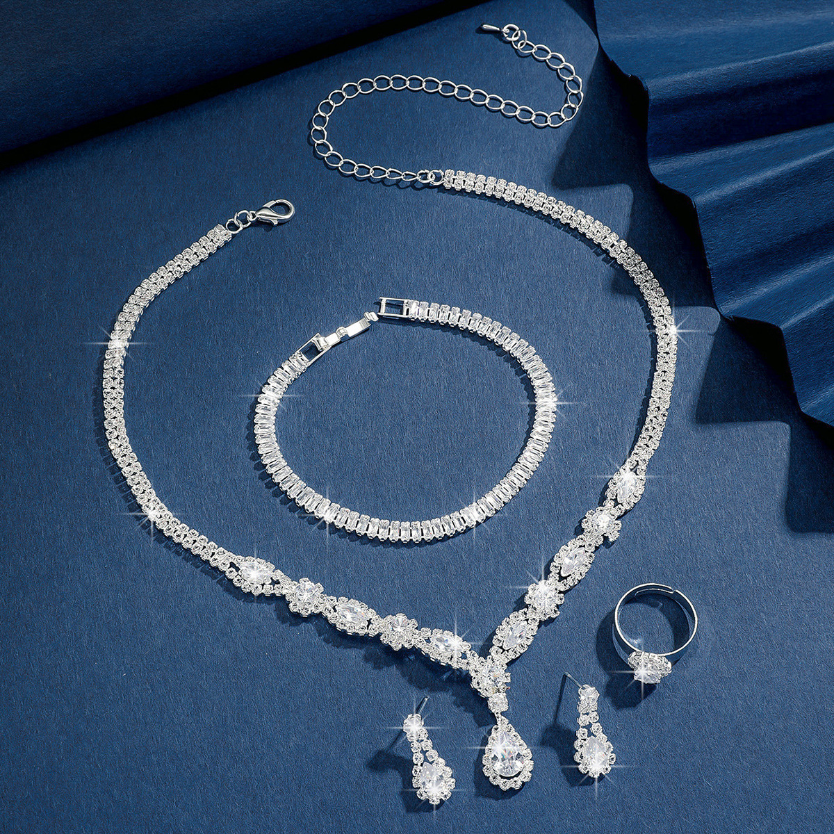 Jewelry Set Simple Wedding Dress Shiny Rhinestone Necklace Earrings Bracelet Ring Four-Piece
