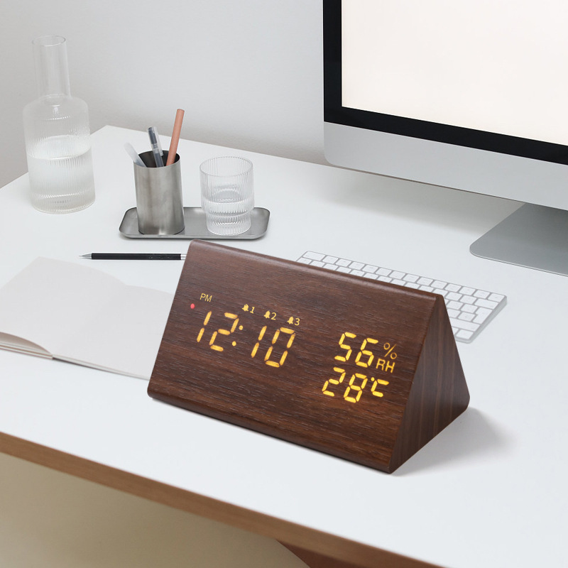 Japanese Intelligent Radio Wave Clock LED Wooden Radio Wave Clock German Radio Wave Alarm Clock Electronic Digital Clock Temperature and Humidity Clock