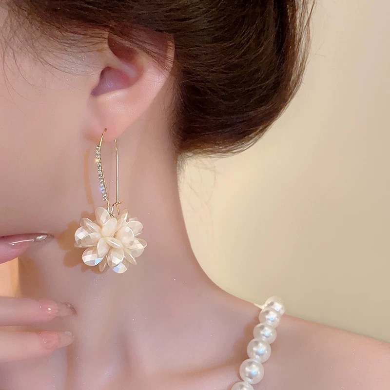 Diamond Flower Pearl Earrings for Women Cluster Ear Hooks Ear Drops Ear Accessories