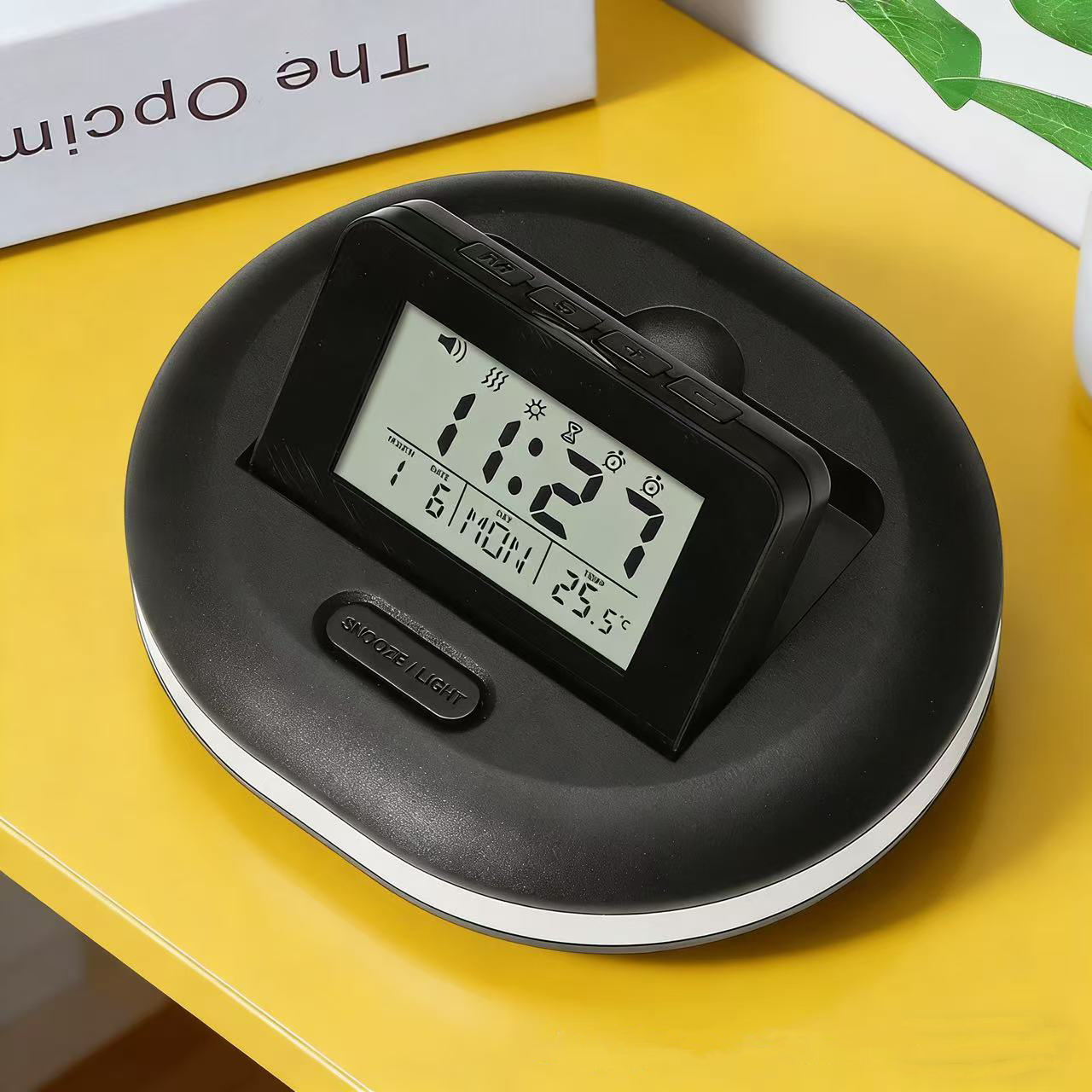 Student vibration alarm clock, children's bedside night-light electronic multifunctional LED clock, countdown timer clock