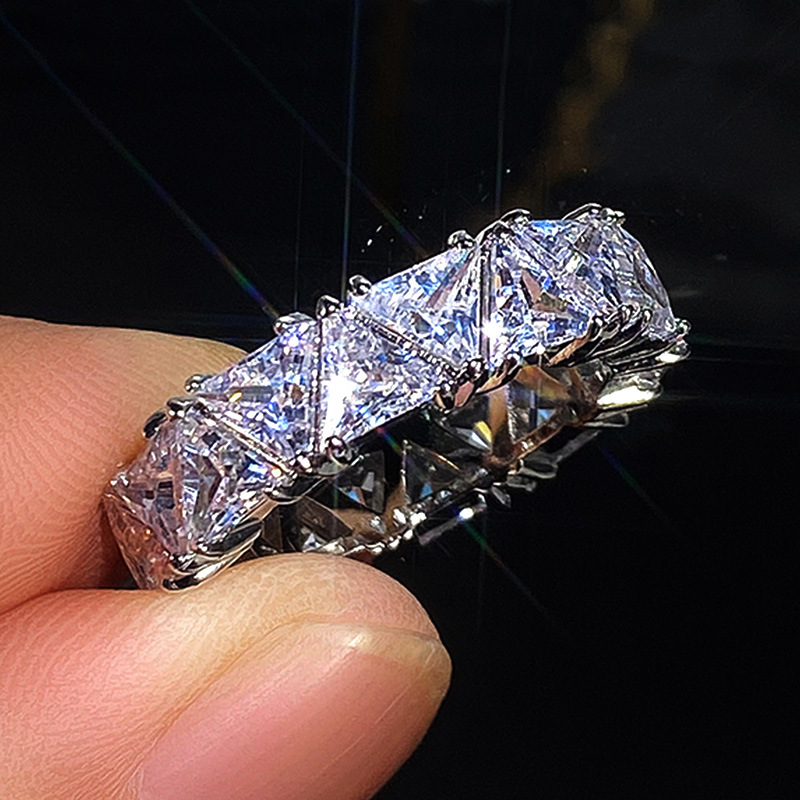 Cao Shi Jewelry Full Pavé Single Row Triangle Titanium Zircon Ring Women's Gift Ring