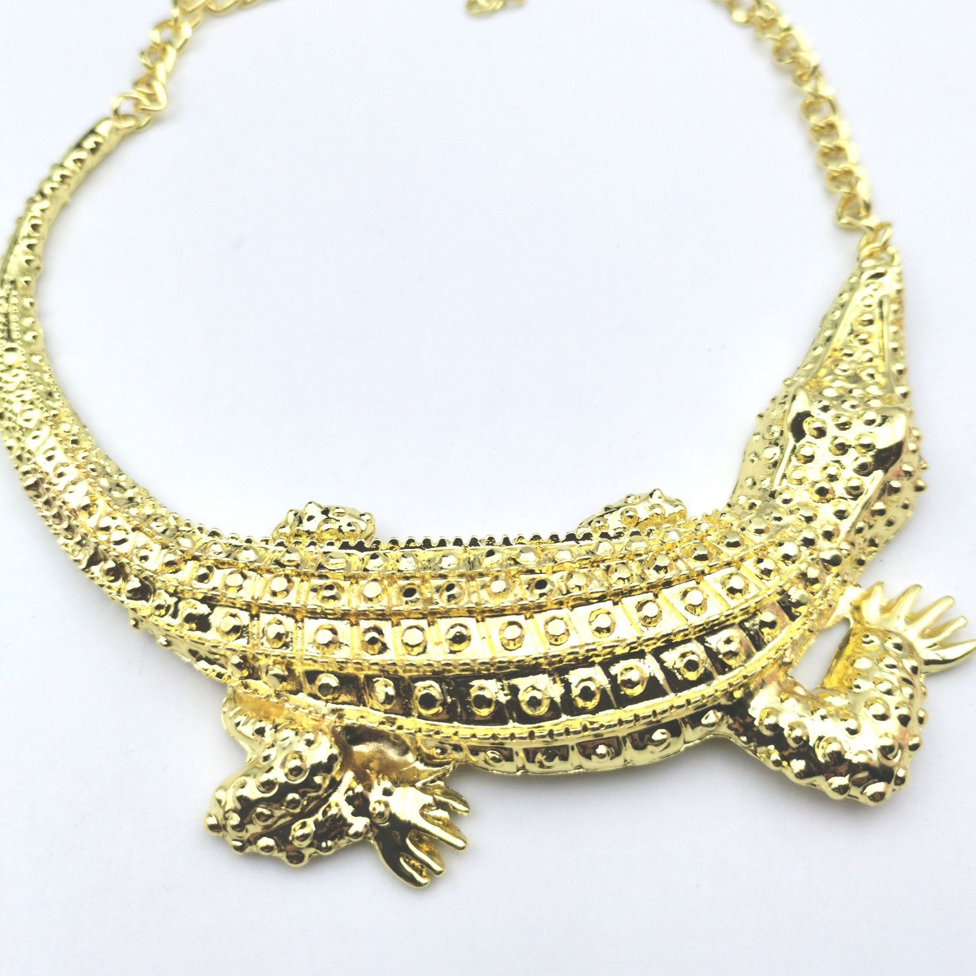 New gold crocodile necklace exaggerated ornament