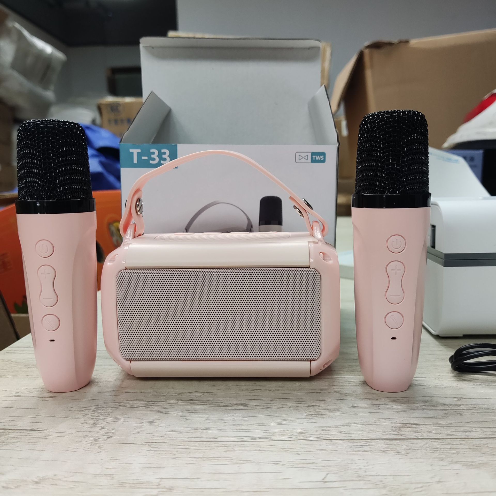 New T33 Bluetooth speaker wireless microphone K song outdoor portable family KTV microphone speaker