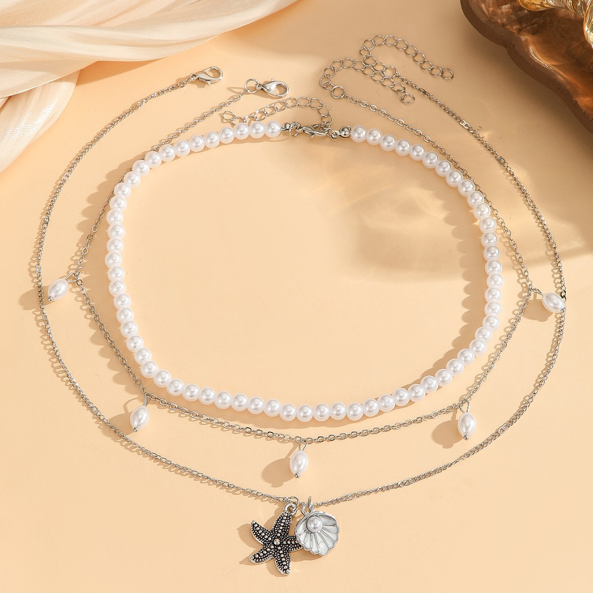 New Sea Star Shell Pearl Pendant Necklace Small Clavicle Chain for Women