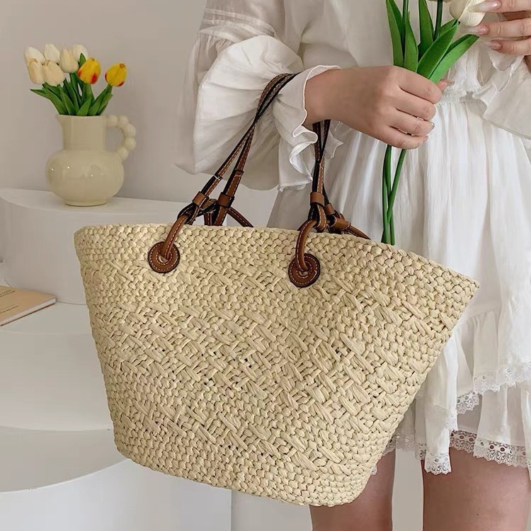 New handmade straw large capacity shoulder bag basket bag new summer beach vacation color-block handbag