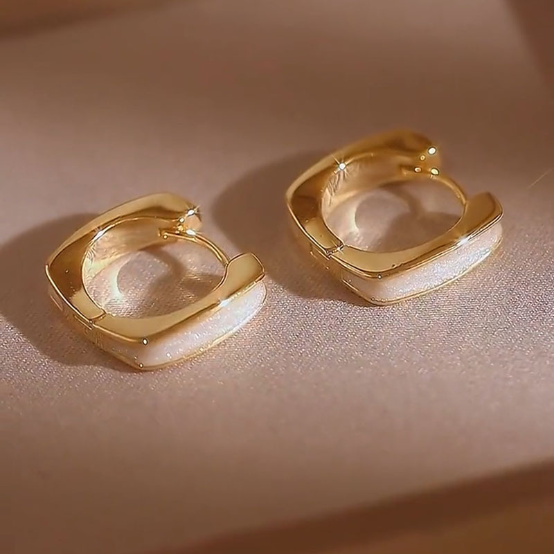 Drip Glaze Geometric Ear Cuff Simple Niche Design Earrings for Women 2026 New Square Earrings