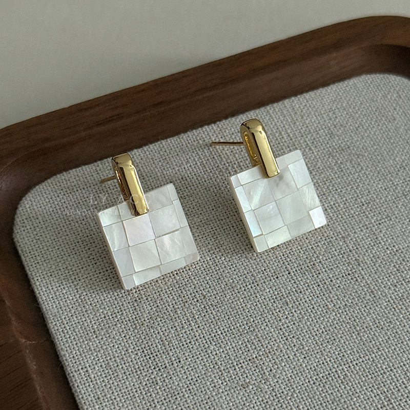 Stud Earrings Necklace 2026 Simple Earrings Sense Mother-of-Pearl Stud Earrings Shell Necklace